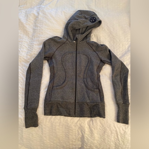 Lululemon Scuba Hoodie - Picture 1 of 3